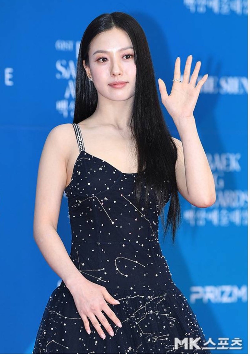 요즘 미모 폼 미쳤다는 고민시 백상에서 별보다 더 빛난 미모 근황