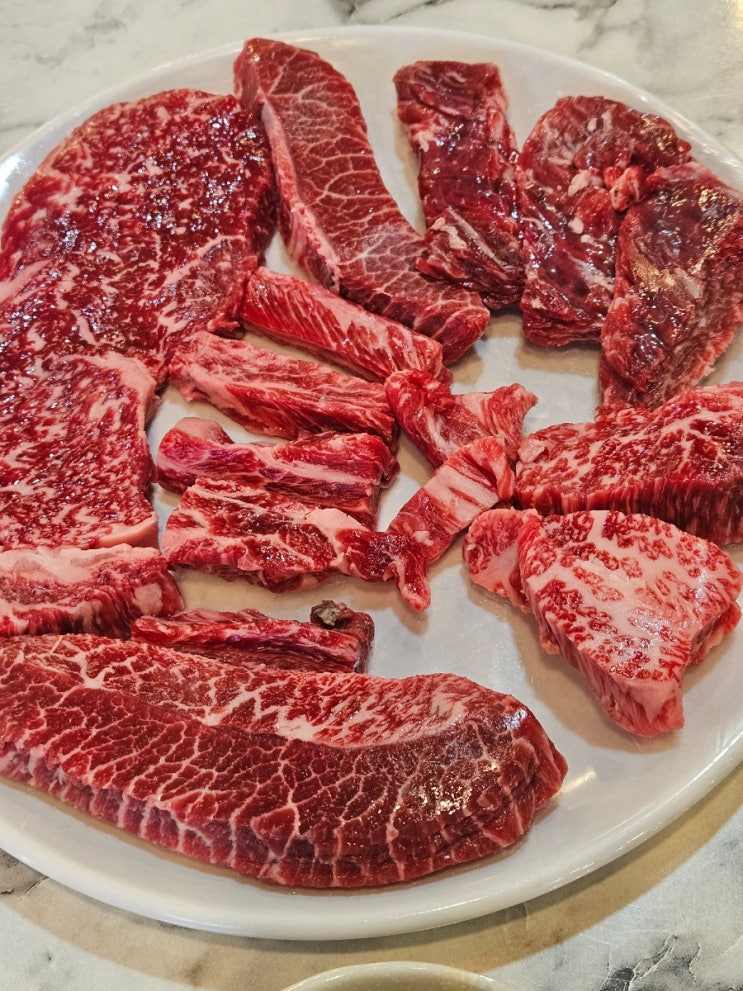  반월동 소고기 가성비 좋은 정육식당 반월한우마을