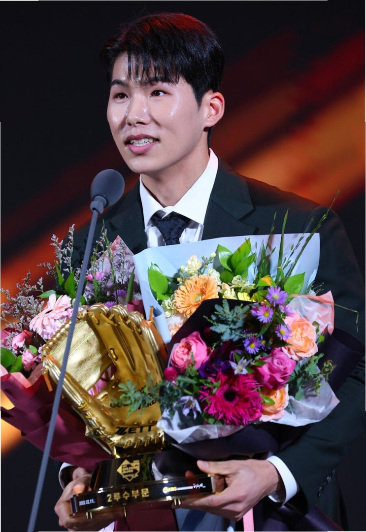 <b>김혜성</b>, MLB에서 빛나는 순간! 환상적인 적시타와 <b>연속 안타</b>로... 