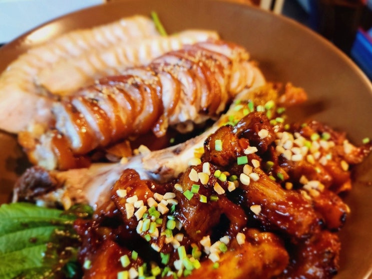  직화불족발과 함께 즐기는 단체 회식, 가장맛있는족발 김해진영점