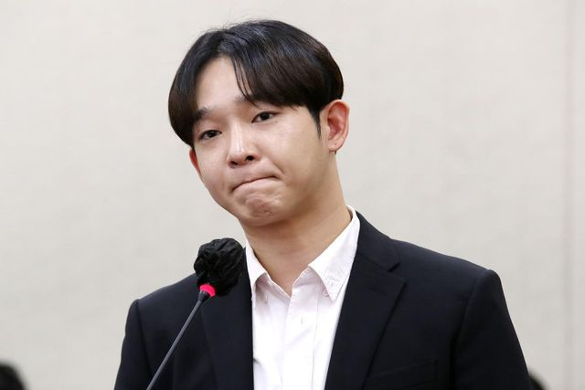  중앙분리대 '쾅'… 면허 취소 수준 만취 상태로 음주운전 적발된 YG 출신 가수
