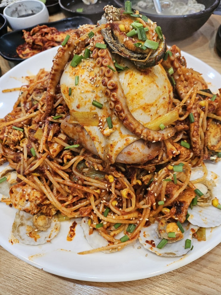  해산물 미쳤다, 오늘손칼국수&찜 성남점