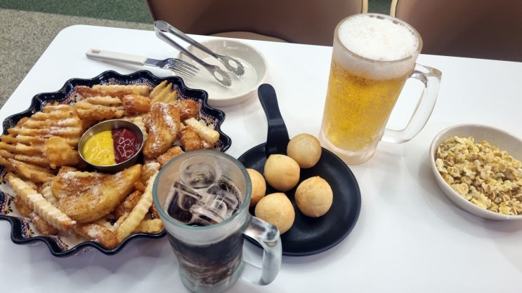  양재동 치킨 맛집! 스포츠와 치킨을 동시에 즐긴 투홀릭치킨 방문 후기