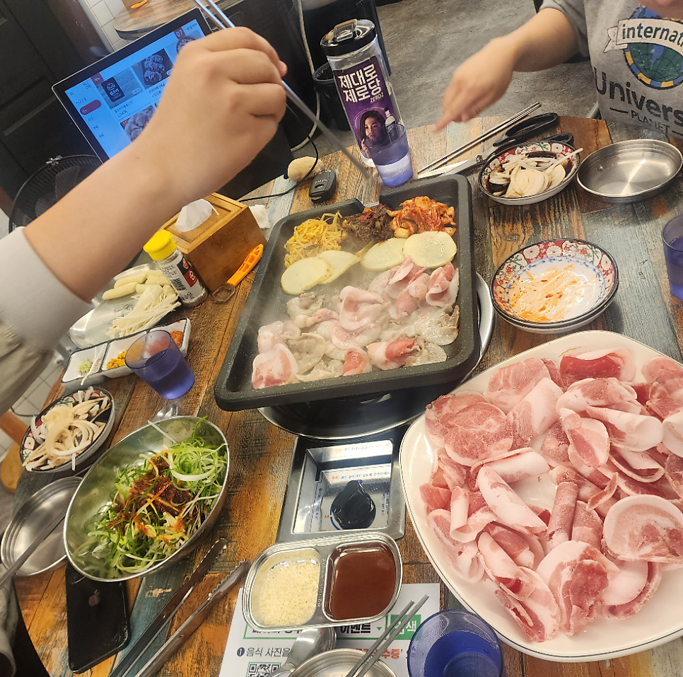 뒷돈상회 왜관점 사진 1