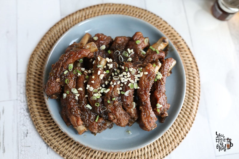 등갈비간장조림 레시피, 잡내 없이 부드럽고 윤기나는 돼지등갈비 요리