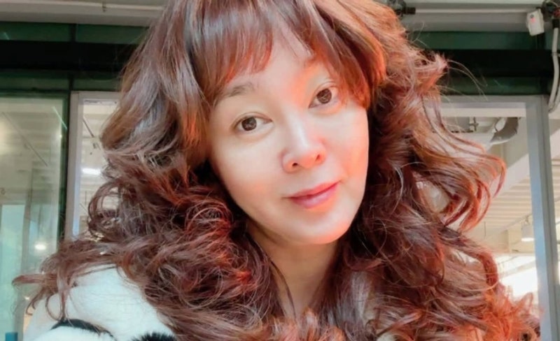 운전면허 불법 취득, 위안부 사진 논란 배우 이승연 나이 남편