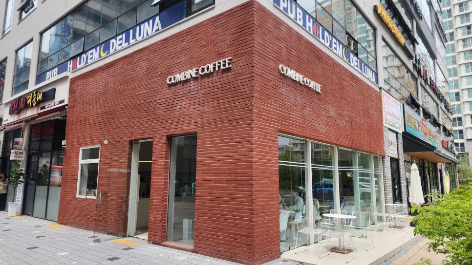 컴바인커피 만성점 사진 3