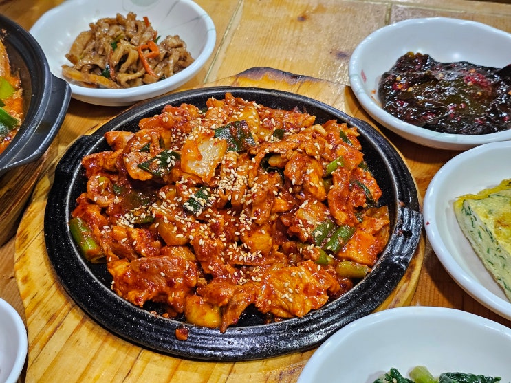  포항 송도해수욕장 돼지두루치기 맛집 '솔개천' 내돈내산 후기