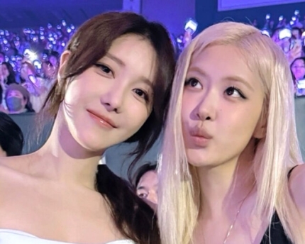  로제·김고은·이지아, 보기 드문 '찐친 케미' 빛난 하루 세 사람의 따뜻한 우정…로제·김고은·이지아의 진심 어린 순간 우정도 스타 클래스! 로제·김고은·이지아,