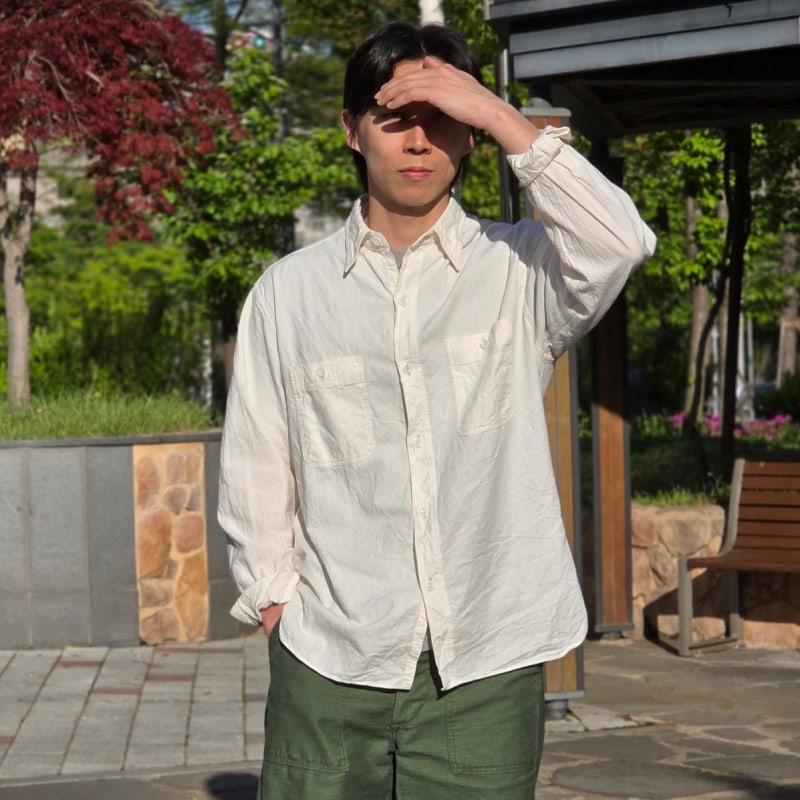 버즈릭슨 샴브레이 셔츠 오프 화이트 - 깔끔한 에크루아메카지 워크셔츠 후기 (세탁 후 수축 ....