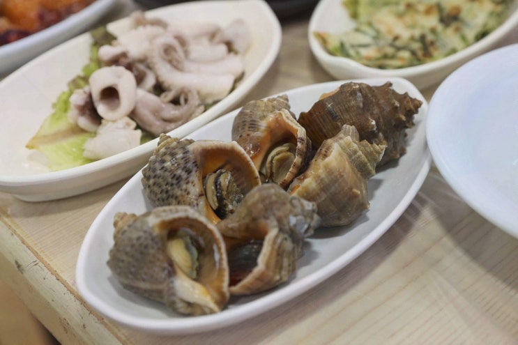  인천월미도맛집 군산광주횟집, 신선한 조개구이와 해산물의 조화