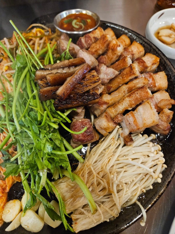  대전 둔산동 맛집 구워 주는 고기집 임대장
