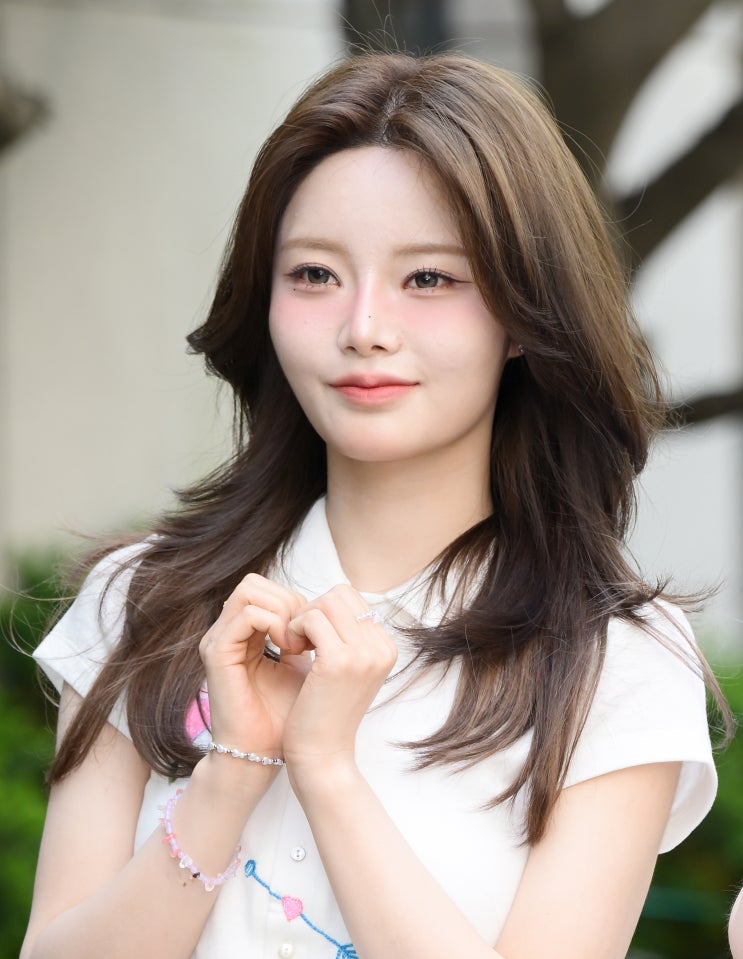 대표와 대질심문' 때문 - <b>피프티피프티</b> 해체설 재점화