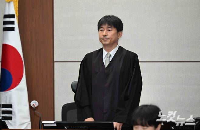 <b>노상원</b>(내란버거)재판 '비공개'했던 '지귀연'+윤석열 직권남용... 