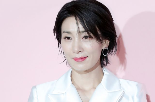 김서형, 새 보금자리 찾았다… 미스틱스토리와 전속계약