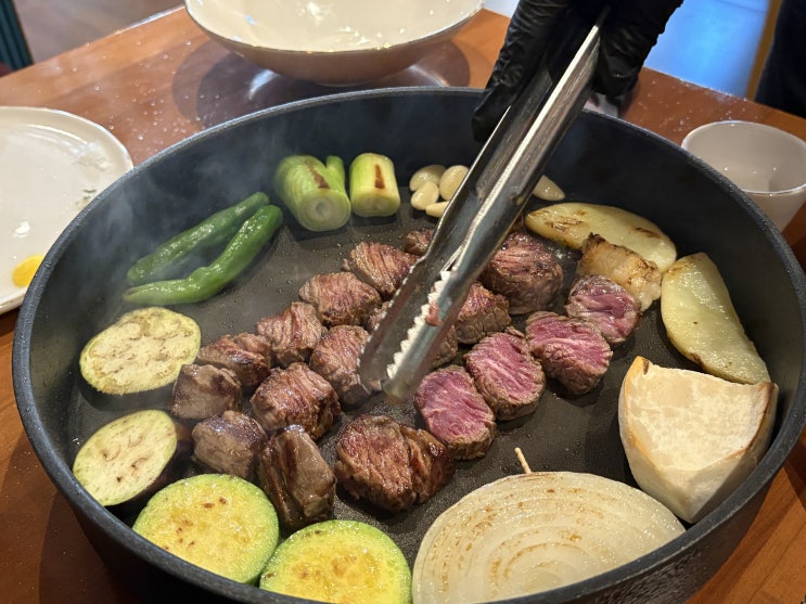  [먹방 여행] 마산역맛집 ! 한우 1티어! '우미남' 에서 한우 먹고 감동한 후기 (feat. 접대, 회식 강추)