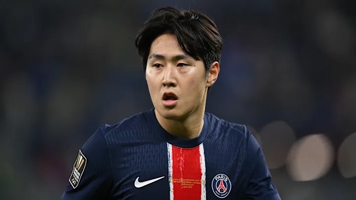 <b>이강인</b>, <b>나폴리 이적설</b> 급부상… “흐비차의 대체자 될 수... 