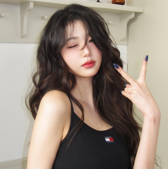  장원영 난리난 블랙 슬립 드레스 패션 어떤거?