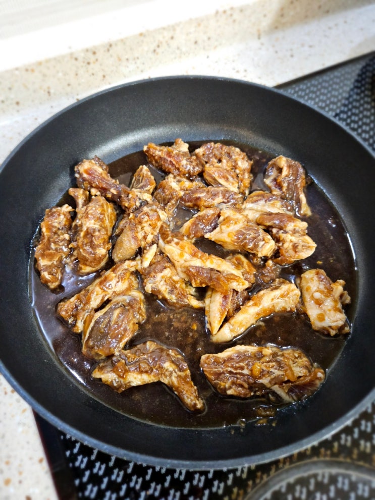  [우슐랭 마늘중독 순살 양념소갈비살] 먹기 편하고 맛있는 이동갈비 밀키트