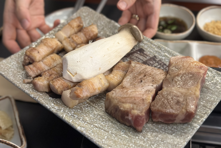  상왕십리 맛집 사람 바글바글한 왕십리 고깃집 | 옥돈 왕십리본점