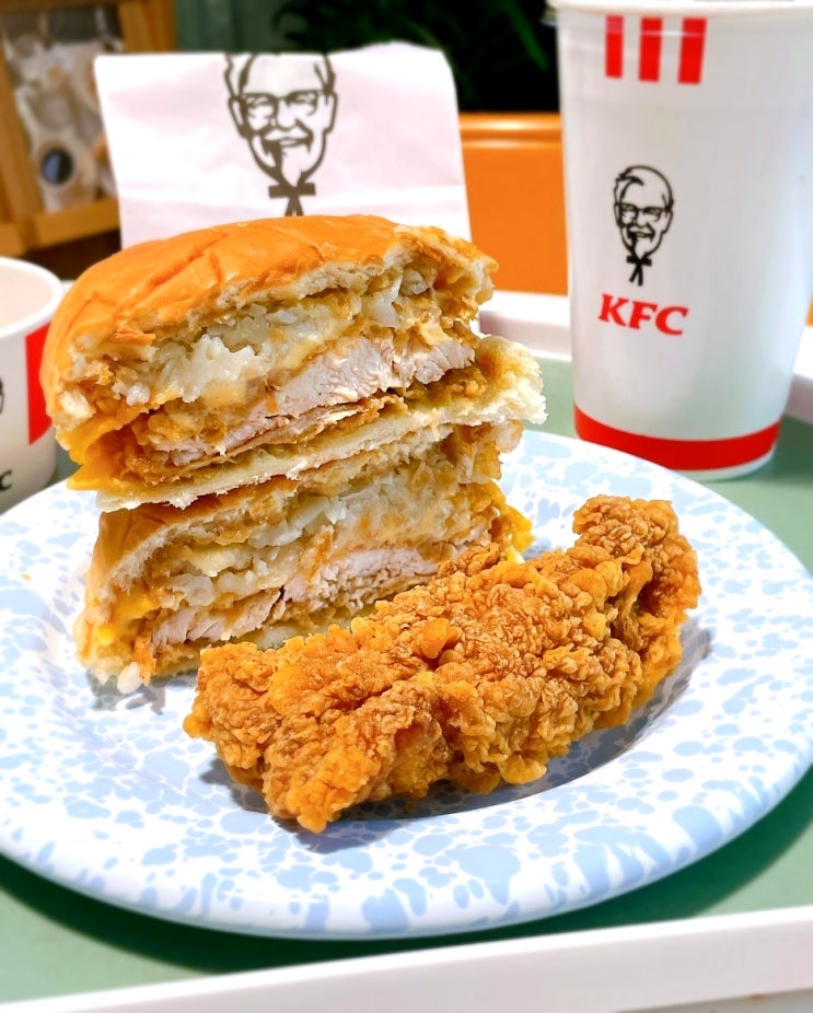 KFC 치킨나이트 시간 1+1 메뉴 배달 5월 행사 KFC 치킨나이트 시간 1+1 메뉴 배달 5월 행사