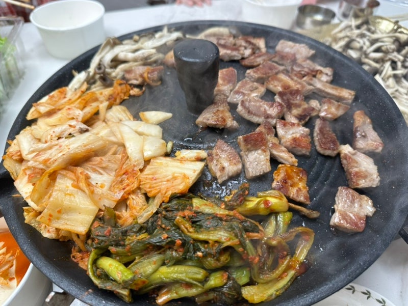 가마솥 솥뚜껑 불판 관리편한 그리들 주물이 캠핑 갬성템 한달사용 후기 추가