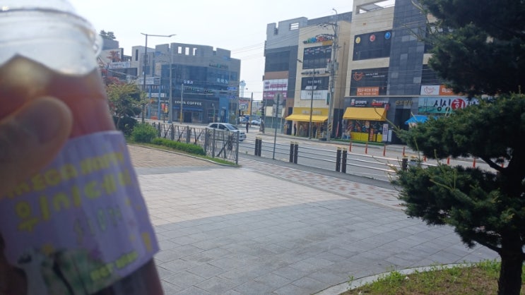 동네 카페 역시 메가커피가 다잡아 먹음..