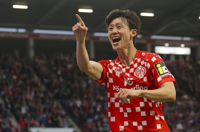 이재성 7호 도움 홍현석 쐐기골 기점. 마인츠, 보훔 4-1 대승에도 UCL 진출 좌절 이재성 7호 도움 홍현석 쐐기골 기점. 마인츠, 보훔 4-1 대승에도 UCL 진출 좌절