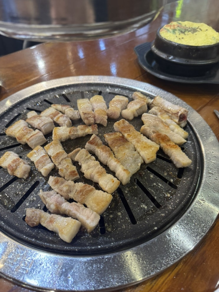  구로디지털단지맛집 구디역고기집 생삼겹 필수 돈우본