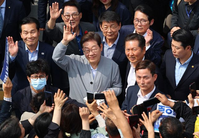  이재명 "김문수 확정 다행, 내란 행위 석고대죄해야"