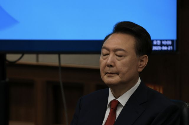 윤 전 대통령 김문수 지지에… 한동훈·조경태 