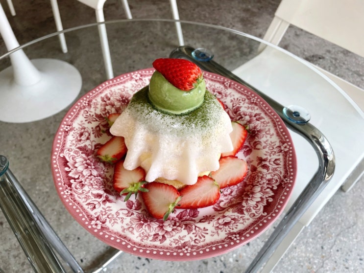  홍대카페 가성비 짱 수플레 팬케이크 맛집인 베리블리스
