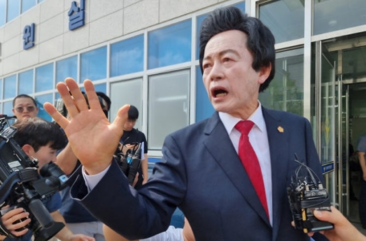 경찰, ‘준강제추행 등 혐의’ <b>허경영 구속영장 신청</b>