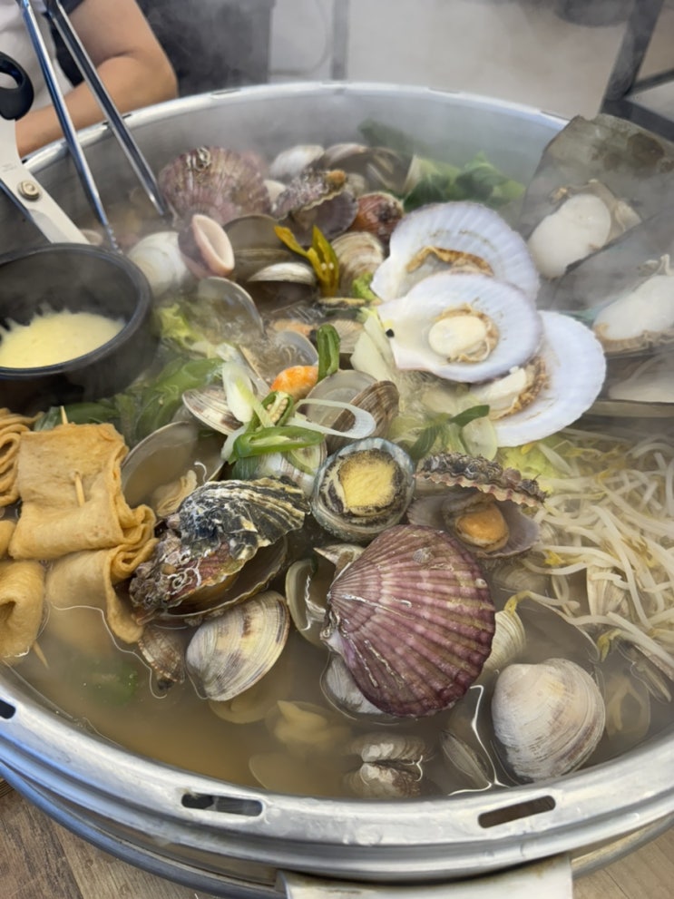  과천갈현동맛집 조개전골과 삼겹살을 동시에 솥삼조