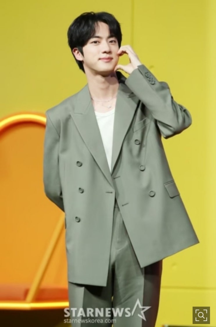 [단독] <b>방탄소년단 진</b>,전역 후 첫 라디오 ...17일'<b>영스트리트</b>... 