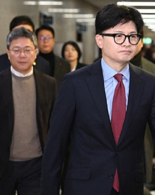 윤석열, <b>친윤</b>, 이재명 등 구악-앙시앵 레짐은 <b>청산</b>될 것이다.