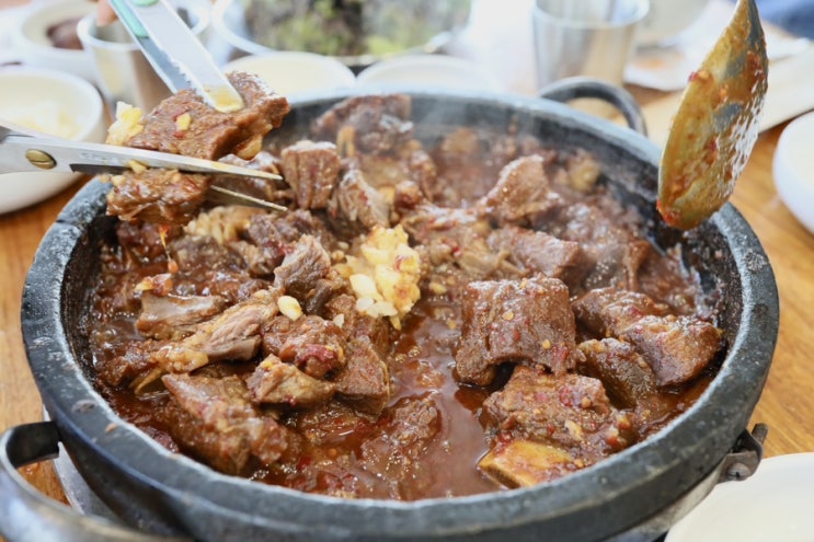  대구 달서구 30년 전통 찜갈비 맛집 | 동인동찜갈비 돌담집 리뷰