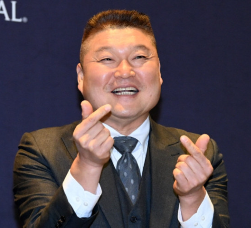 강호동 근황 가족 아내 배우자 누구 러브스토리 유재석 미팅 첫키스 신라호텔 결혼 아들 강....