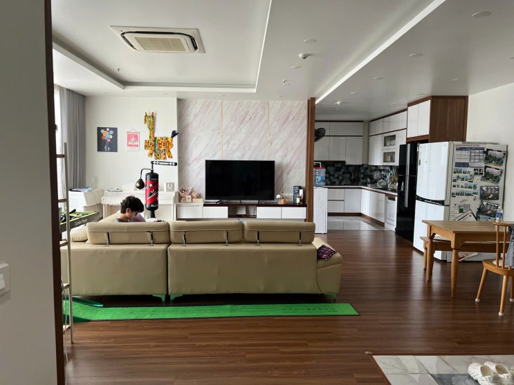  하노이 빈홈 스카이레이크 펜트하우스 Penthouse 임대 방3개 160스퀘어 풀옵션 $2500 ( VINHOMES SKYLAKE ) 알려드립니다