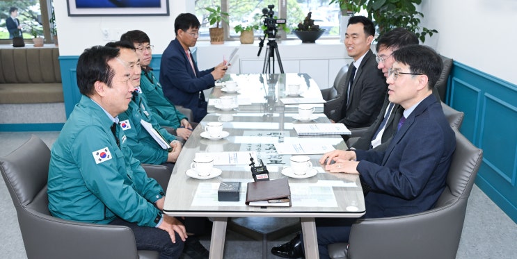 김정기 <b>대구시</b>장 권한대행, 안동댐 이전 사업 <b>현안</b> 사항 <b>논의</b>