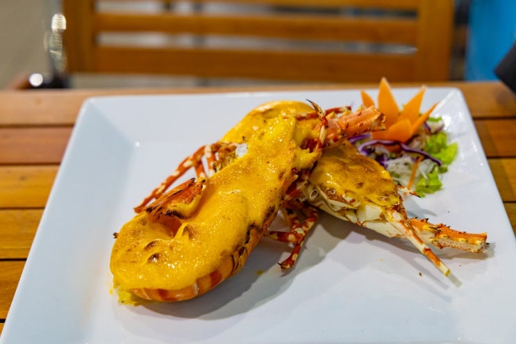 베트남 푸꾸옥 맛집 추천 해산물 선셋 뷰 즈엉동 야시장 도보 3분 빈산 베트남 푸꾸옥 맛집 추천 해산물 선셋 뷰 즈엉동 야시장 도보 3분 빈산