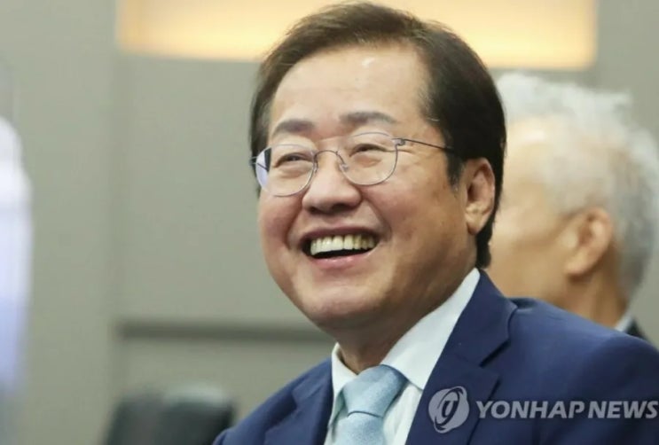 <b>홍준표</b> 이재명에게 안기나?