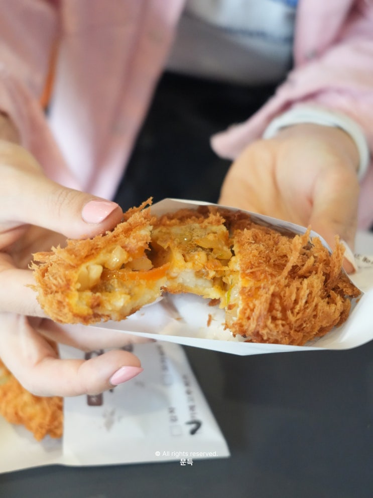 경복궁역 5분! 맛집로드에서 '놓치면 아쉬운' 서촌금상고로케