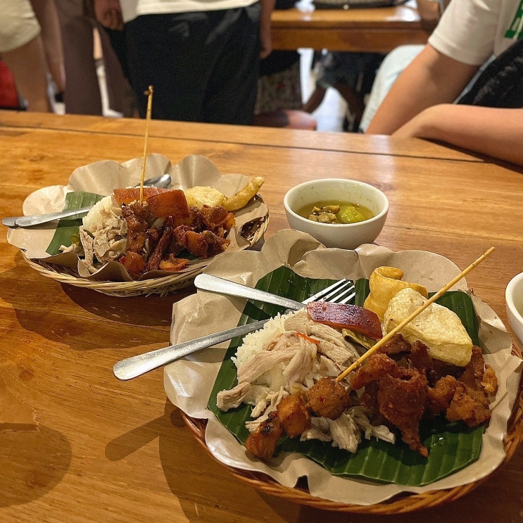 발리 스미냑 맛집 바비굴링 팍 말렌 Warung Babi Guling Pak Malen 솔직후기 발리 스미냑 맛집 바비굴링 팍 말렌 Warung Babi Guling Pak Malen 솔직후기