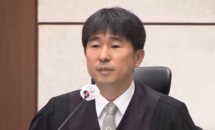 윤석열 내란 사건 <b>지귀연 판사</b> '룸살롱 접대' <b>의혹</b> 일파만파... 