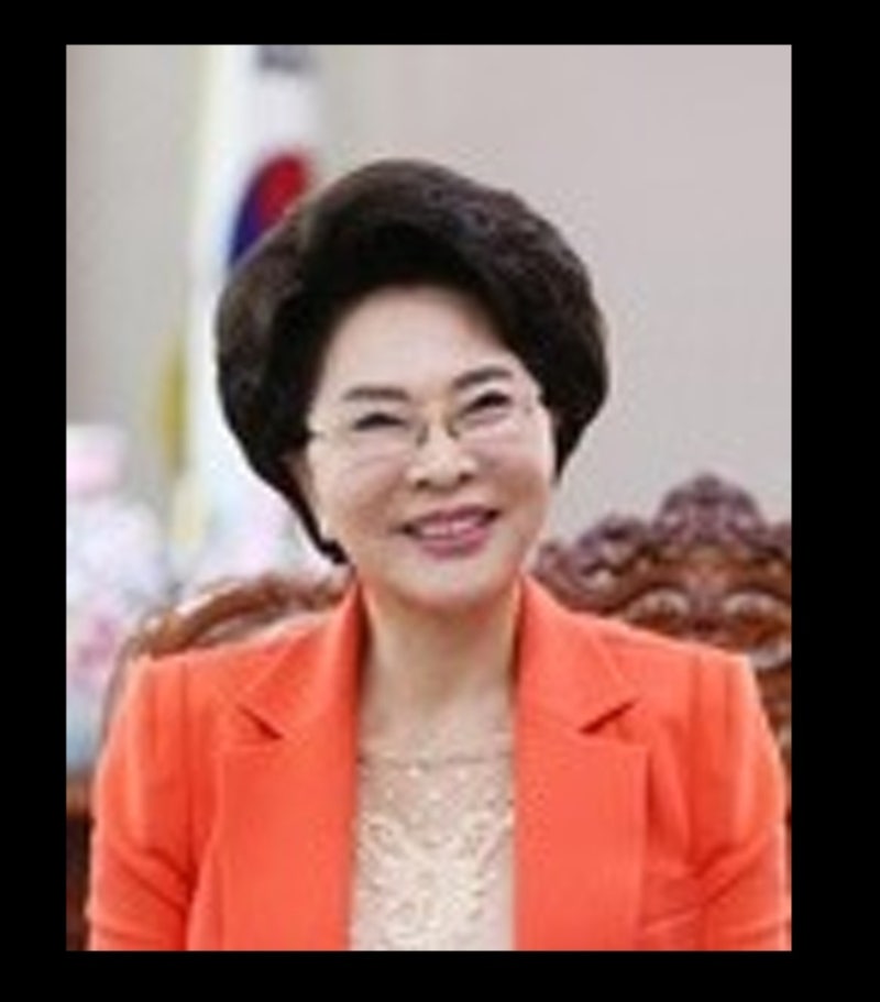 93세 이길여 총장 동창회 뱀파이어설 나온 근황…가천대 유튜브 영상 화제