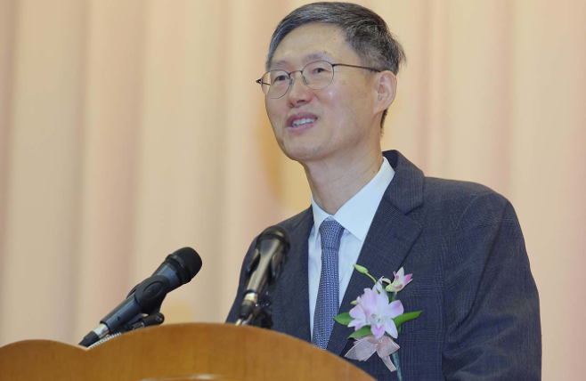 <b>문형배</b>(전 헌법재판소장 권한대행)에 대한 깜짝 소식이 전해졌다