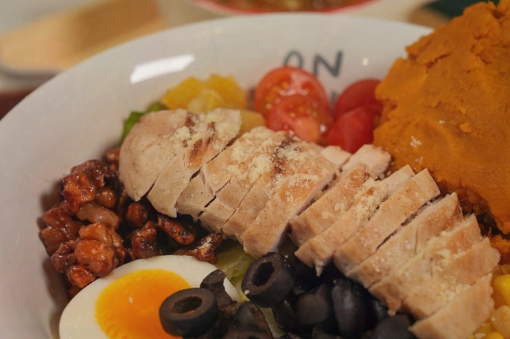  [온히어 온샐러드앤포케] 맛있는 식사로 완벽한 강남역직장인점심