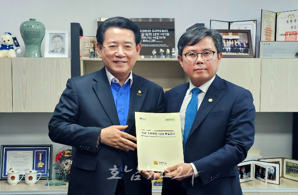  김영록 전남도지사, 국회 방문해 대선공약 건의 과제 반영 적극 건의