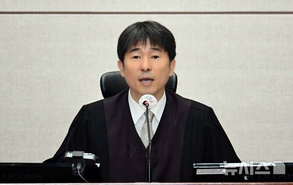  민주 "지귀연 판사, 강남 룸살롱 술접대 의혹…제보자, 尹 구속 취소에 분노"(종합)